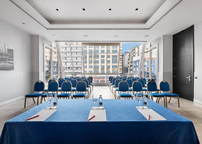 Exe Coruna Отель