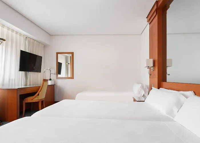 Отель Exe Coruna 4*